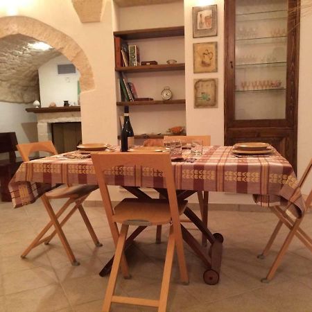 A' Puteja Apartment Ceglie Messapica Bagian luar foto